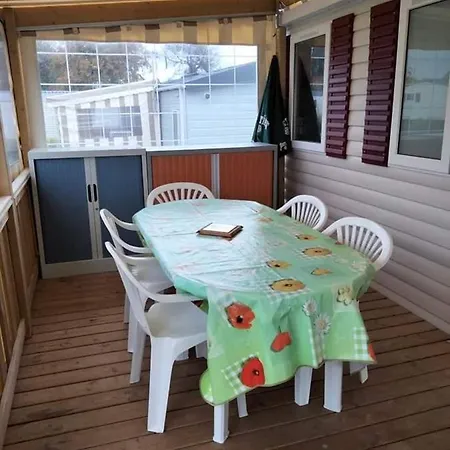 Les Papillons 441 Camping *